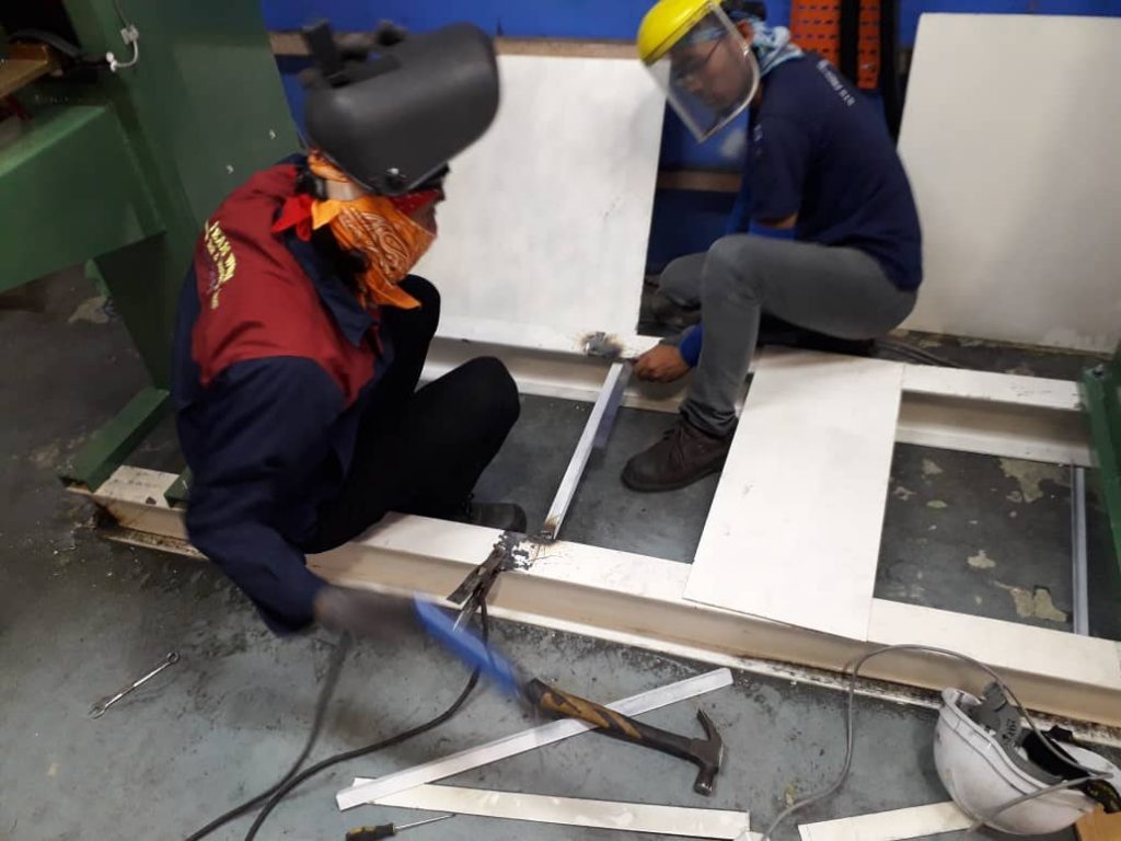 0a9f1284-b2a1-43ce-9eae-0aaa5c4fd0a8